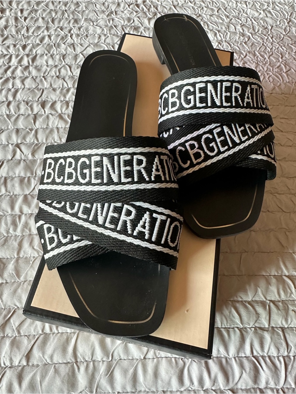 BCBGeneration Black and White Crossband Logo Slides size 8